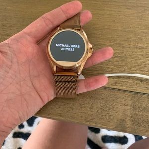 Micheal kors smart watch with charger ROSE GOLD